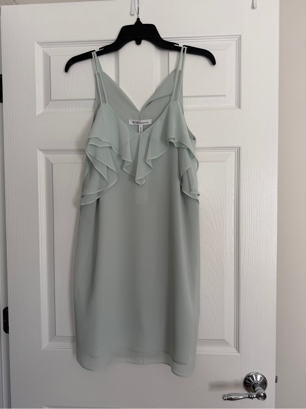 BCBGeneration NWT Sea Salt Mint V-Neck Ruffle Slip Dress